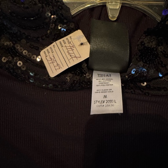 Long sleeve sequin hoodie, size medium - Picture 4 of 6